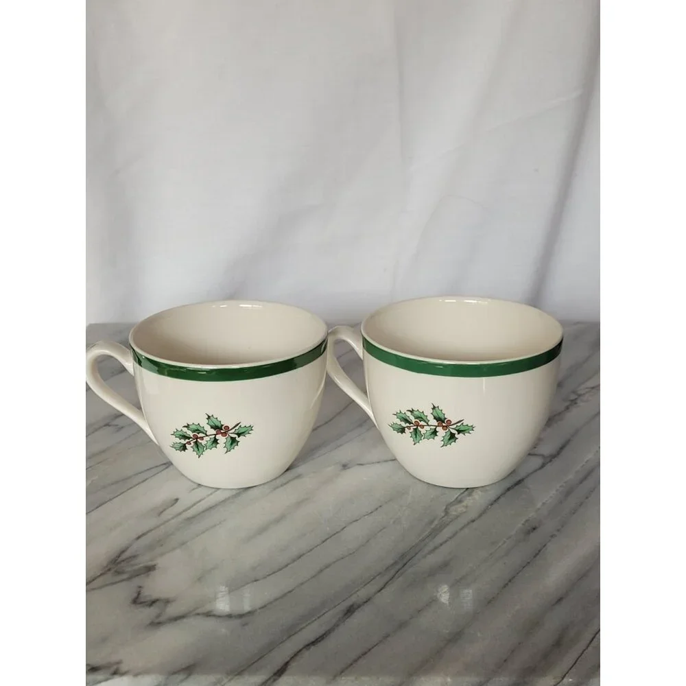 SPODE Christmas‎ Tree Santa Coffee Tea Cups 6oz Set of 2 England VTG